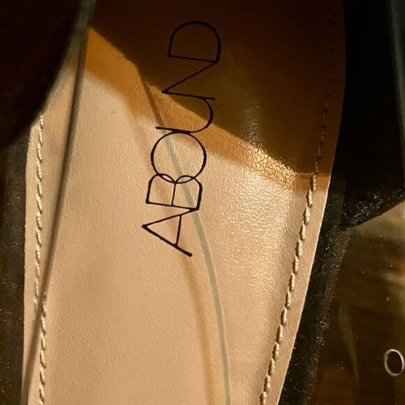 Abound Alana Pointed Faux Suede&Clear Side Pointy Heels Black Size 7 Almost New - Picture 6 of 6